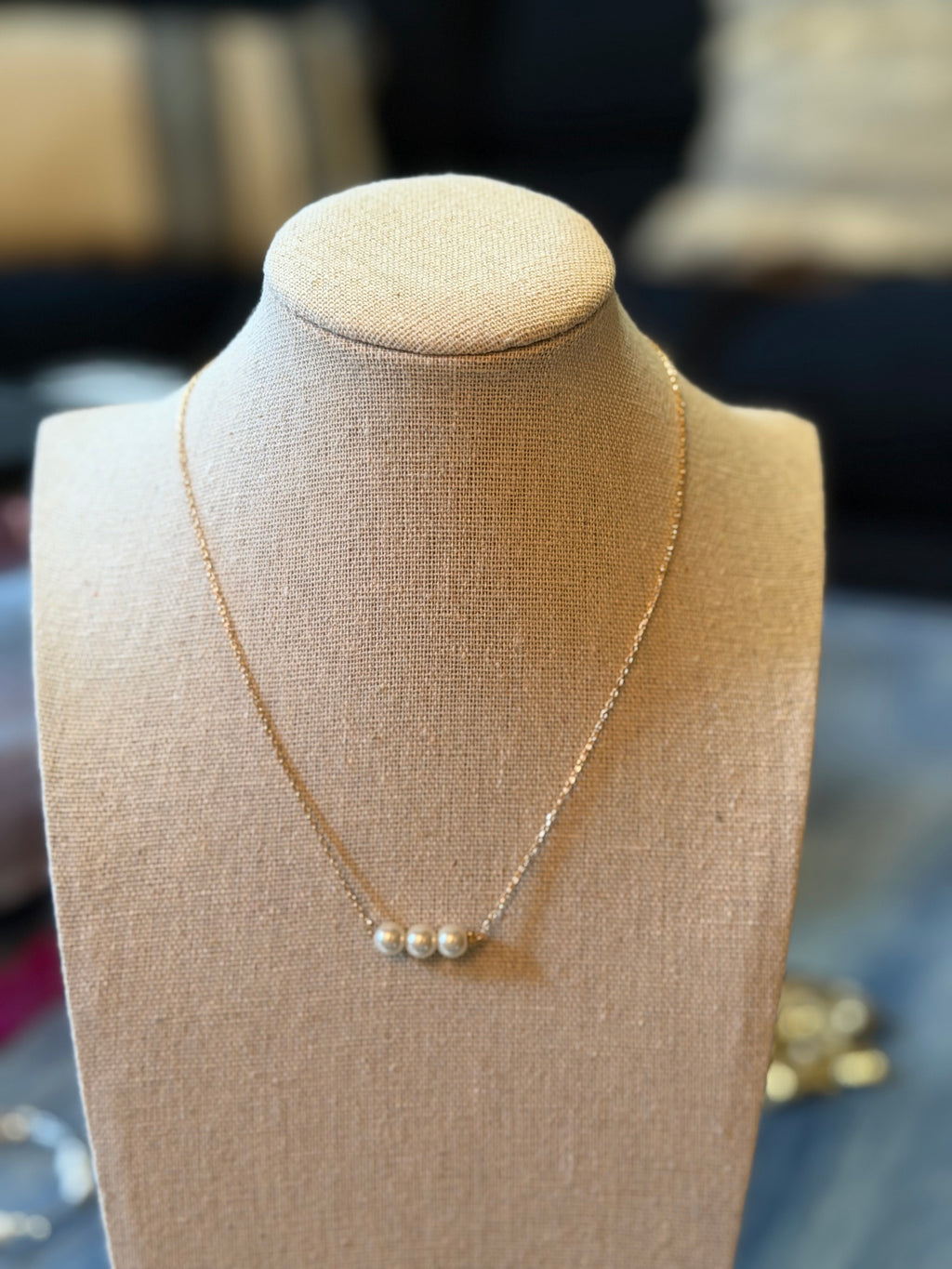 Dainty Pearl Necklace