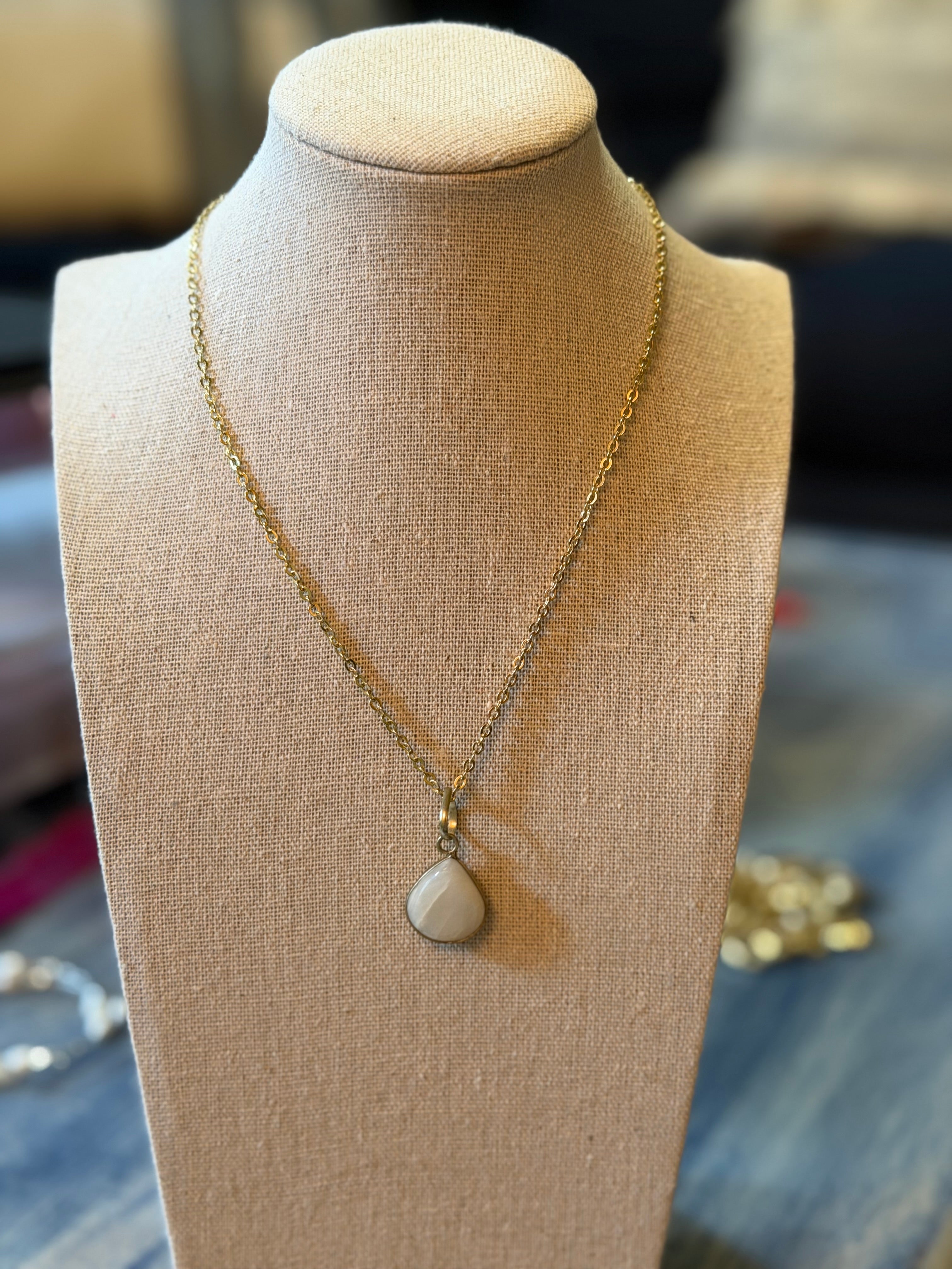 Dainty Stone Pendant Necklace