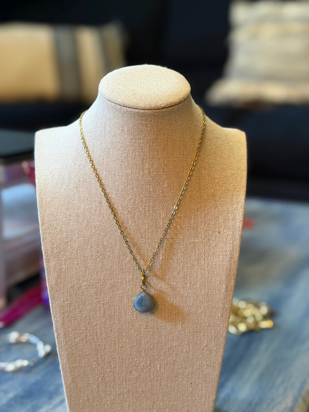 Dainty Stone Pendant Necklace