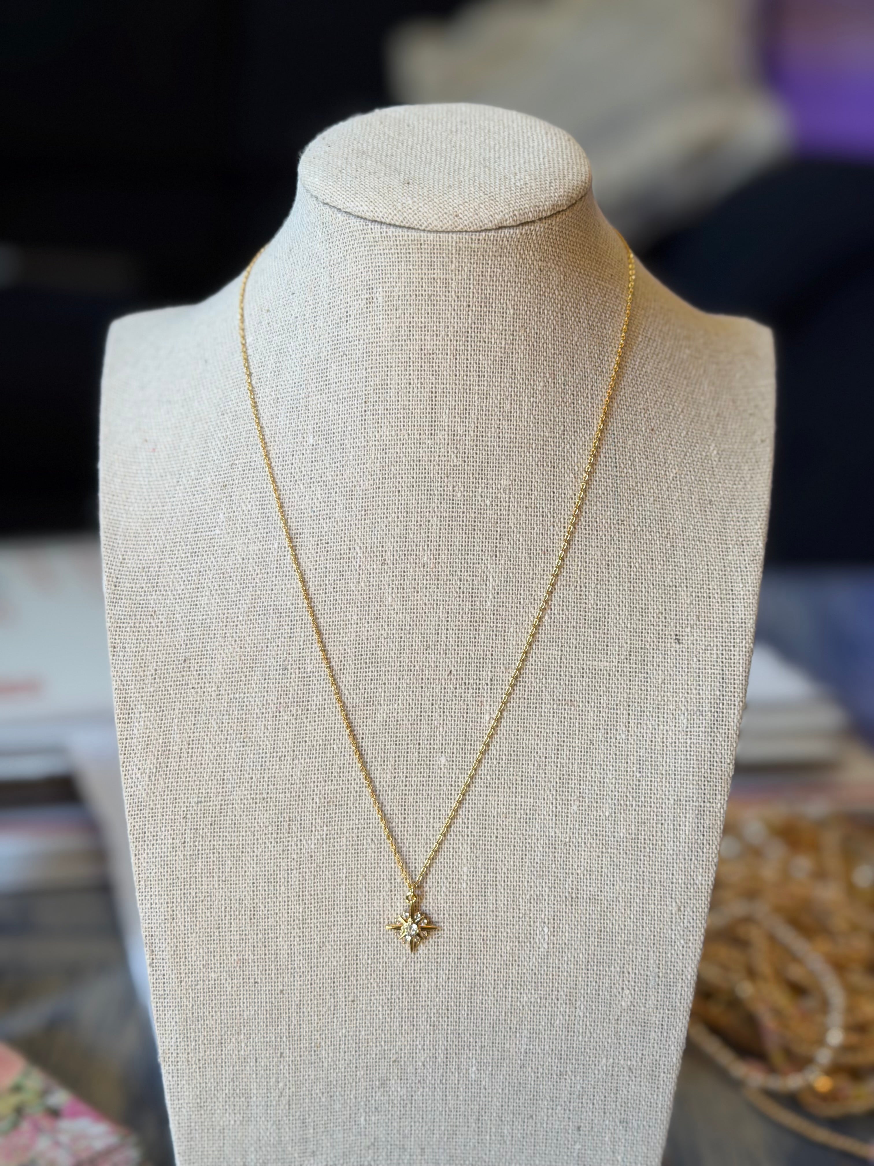 Dainty Star Necklace